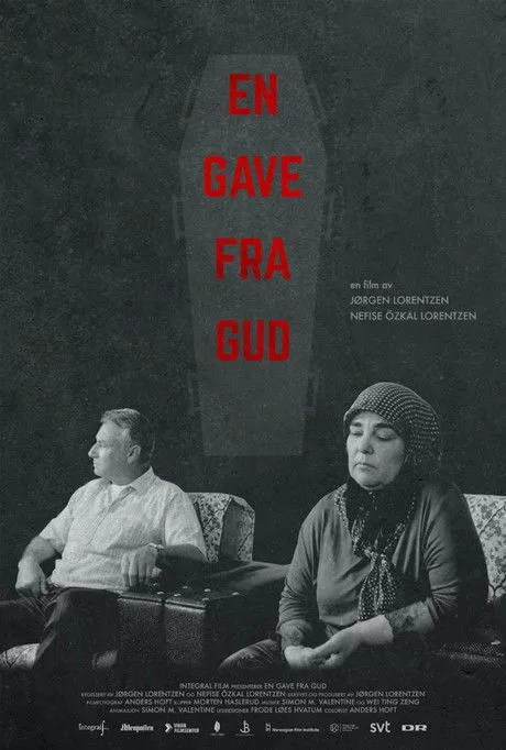 Recep Tayyip Erdogan interpreta a Himself (archive footage) (uncredited) en En gave fra Gud