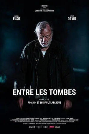 Pascal Elso interpreta a Charles en Entre les tombes