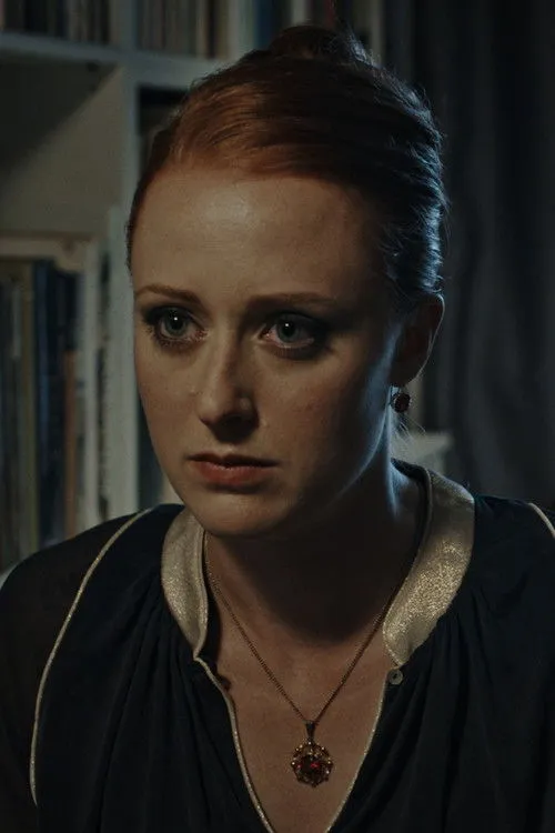 Stina Rautelin interpreta a Helena en Ett kammarspel