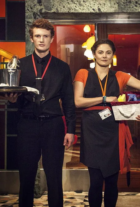 Aaron McGregor interpreta a Josh en Every Moment