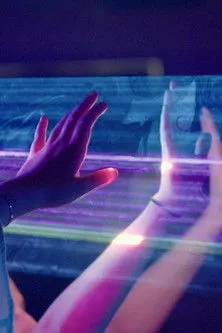 Jeremy Deller interpreta a  en Everybody in the Place: An Incomplete History of Britain 1984-1992