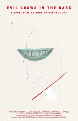 Emily Davis interpreta a Lily's mom en Evil Grows in the Dark