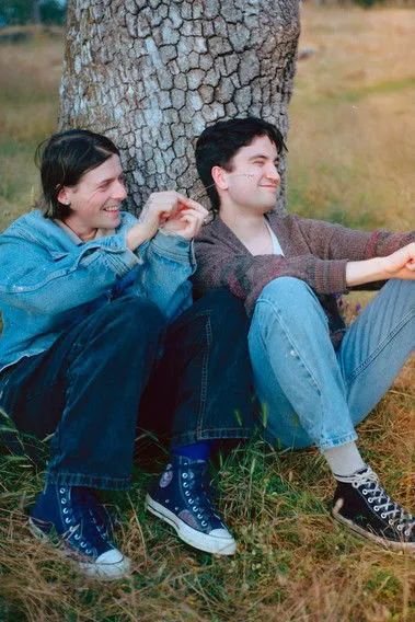 Henri Gillespi interpreta a Alex en Eyes Still Closed