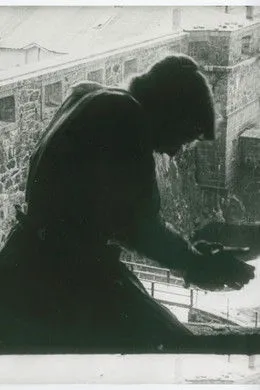 Erik Hell interpreta a  en Fadren