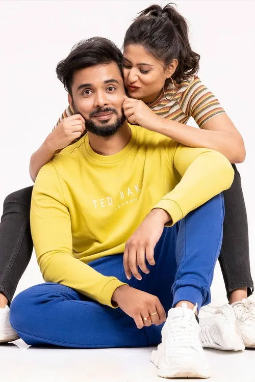 Tilak Shekar interpreta a  en Family Pack