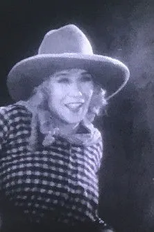 Jack Luden interpreta a en Faro Nell