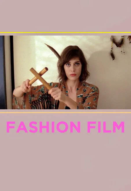 Chelsea Schuchman interpreta a en Fashion Film
