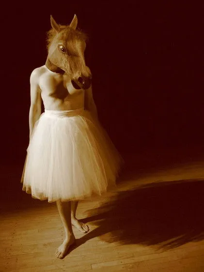 Trevor Anderson interpreta a Narrateur en Figs in Motion