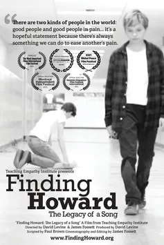 Scarlett Lewis interpreta a en Finding Howard