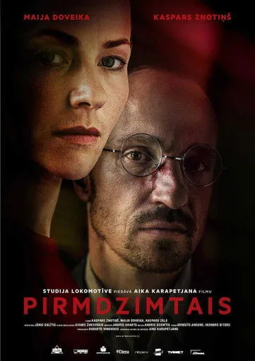 Chris Goodwin interpreta a John en Firstborn