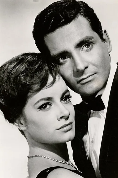 David Hedison interpreta a Victor Sebastian en Five Fingers : Dossier