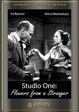 Robert Duke interpreta a Dr. Kim Baylor en Flowers from a Stranger