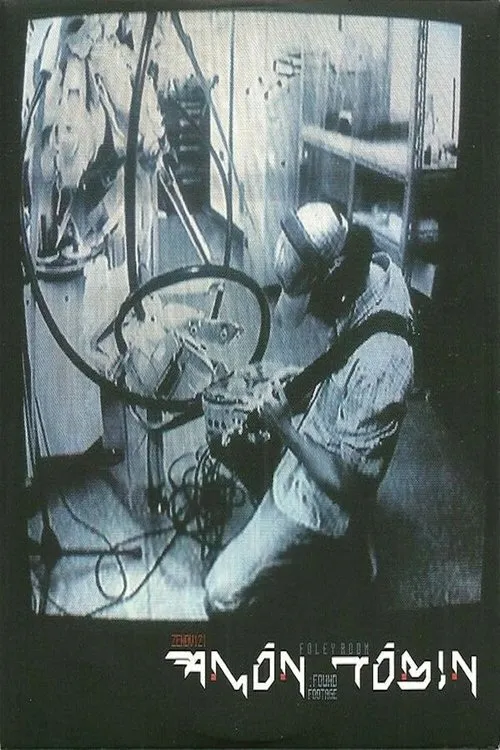 Hank Dutt interpreta a en Foley Room: Found Footage