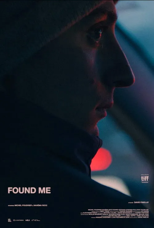 Stephen Sullivan interpreta a  en Found Me