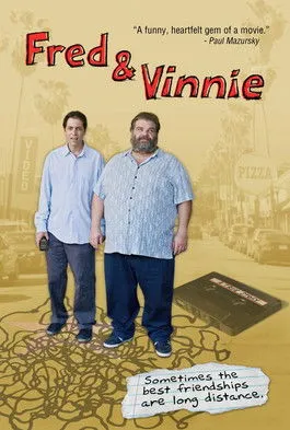 Michael Benyaer interpreta a Book Store Customer en Fred & Vinnie