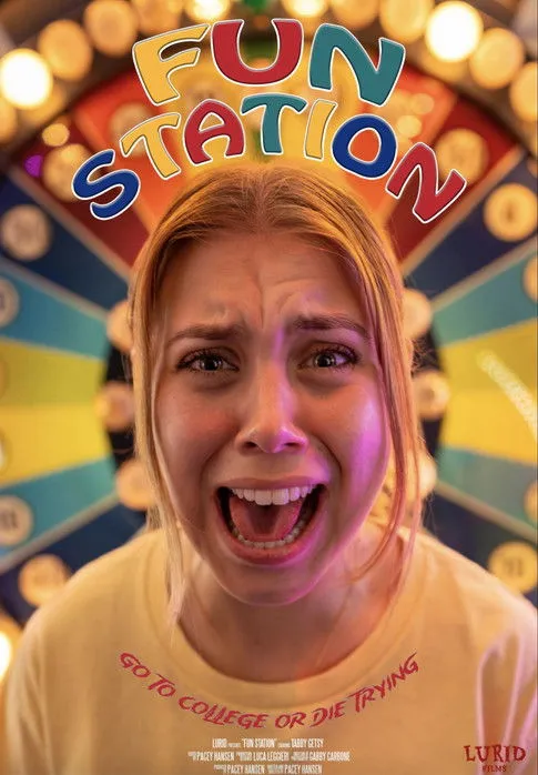 Lindsay Bunch interpreta a Ashley en Fun Station