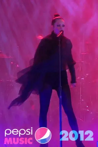 Duke Erikson interpreta a en Garbage: Pepsi Music Argentina 2012