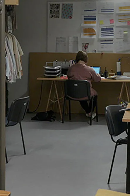 Gregor Gruden interpreta a  en Garderoba