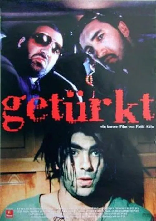 Cem Akin interpreta a  en Getürkt