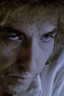 Christopher Sykes interpreta a Self en Getting to Dylan