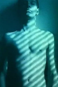 William S. Burroughs interpreta a en Ghost at No. 9