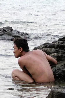 Sakda Kaewbuadee interpreta a  en Ghost of Asia