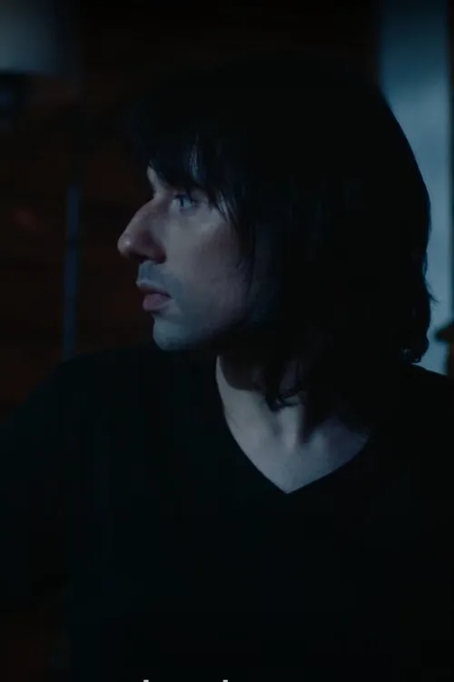 Joseph Keckler interpreta a Self en Ghost Song