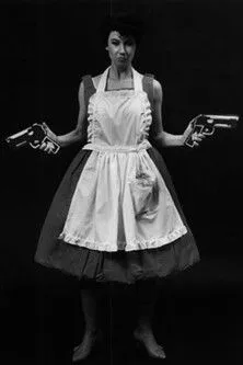 Mauralea Austin interpreta a 100% Women Member 1 en Good Citizen: Betty Baker