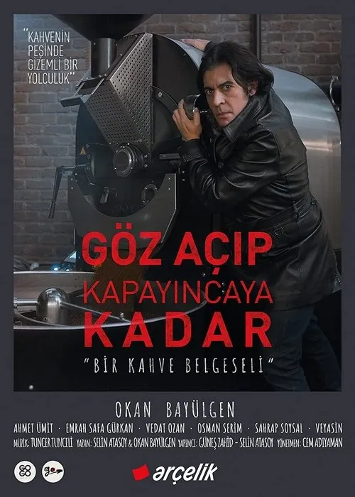Okan Bayülgen interpreta a Self - Narrator en Göz Açıp Kapayıncaya Kadar