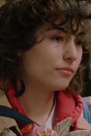 Brenna Palughi interpreta a Hannah en Hannahs