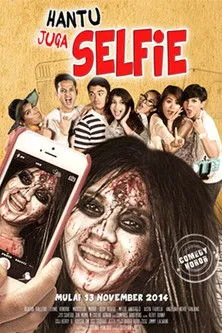 Agatha Valerie interpreta a Loly en Hantu juga Selfie