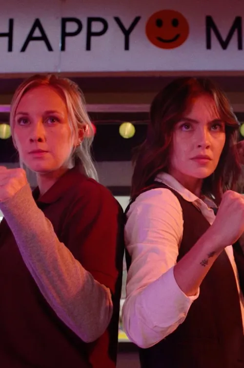 Alfred Hsing interpreta a Assassin en Happy Mart