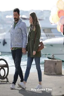 Tugçe Kursunoglu interpreta a Türkan en Hayatımız Film