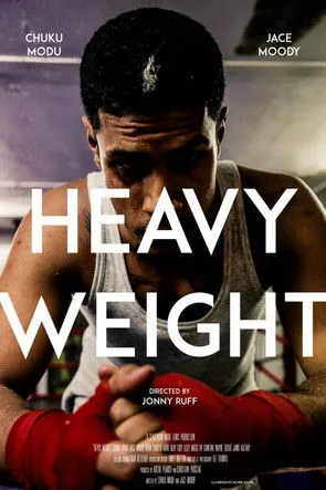 Chuku Modu interpreta a Paris en Heavy Weight