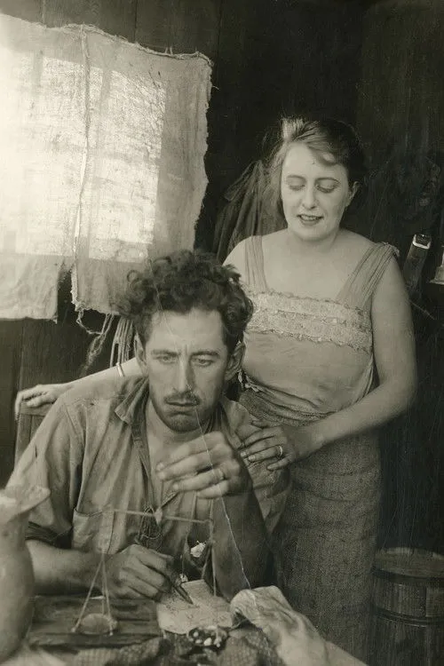 Ray Hanford interpreta a Undetermined Role en Hell's Crater