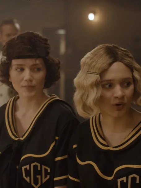 Tom Carey interpreta a J. Percy Page en Heritage Minutes: Edmonton Grads