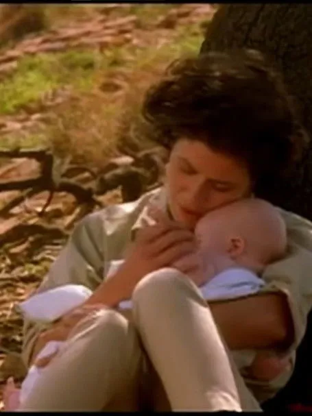 Marina Orsini interpreta a Lucille Teasdale en Heritage Minutes: Lucille Teasdale