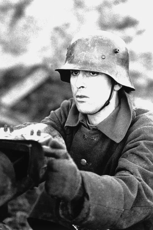 Ralph Wingens interpreta a Louis en Het veld van eer