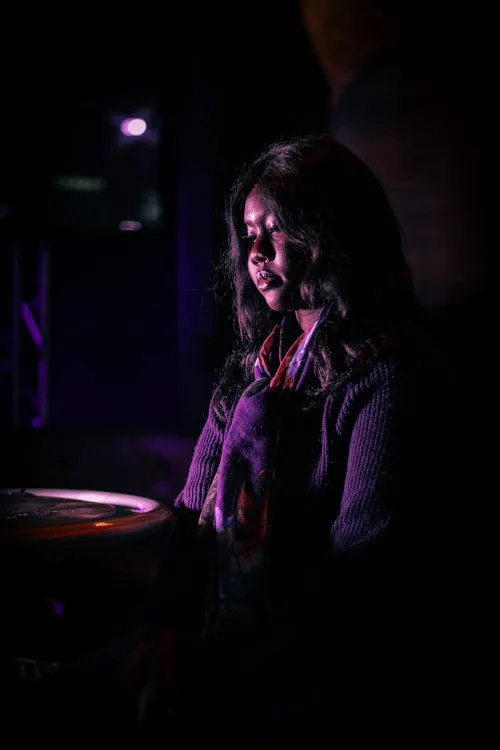 Hamish Phillips interpreta a Marcus en Hidden Forecourts