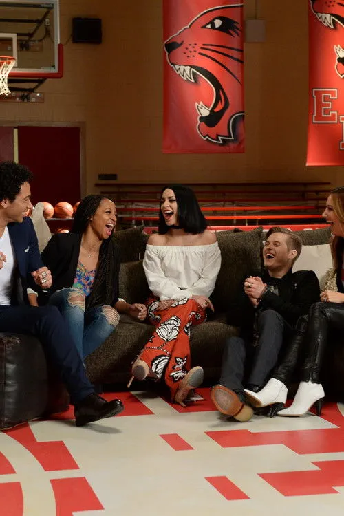 Vanessa Hudgens interpreta a  en High School Musical: 10th Anniversary