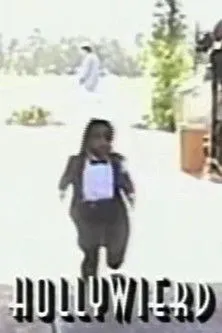 Charles Band interpreta a Self en Hollywierd