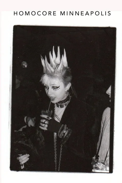 Leslie Mah interpreta a Self en Homocore Minneapolis