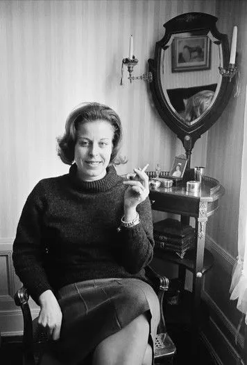 Margaretha Krook interpreta a en Hon kräver upprättelse