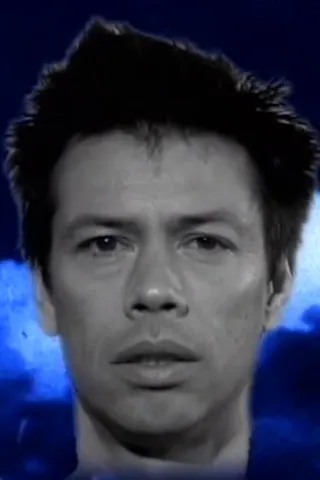 Kevin Mead interpreta a Man en Hoolboom