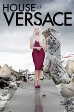 Mylène Dinh-Robic interpreta a Amanda en House of Versace