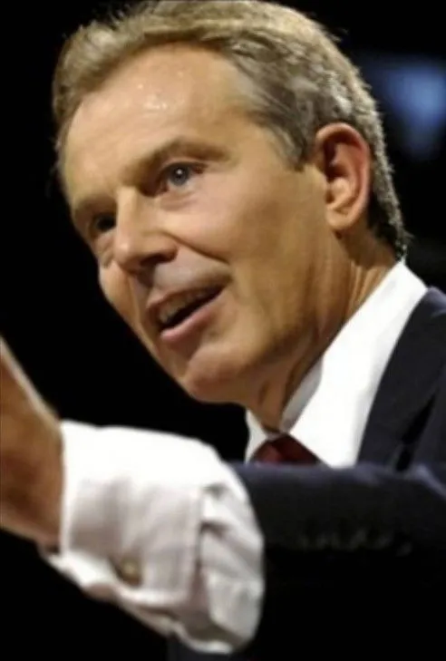 James Callaghan interpreta a Self en How to Be an Ex-Prime Minister