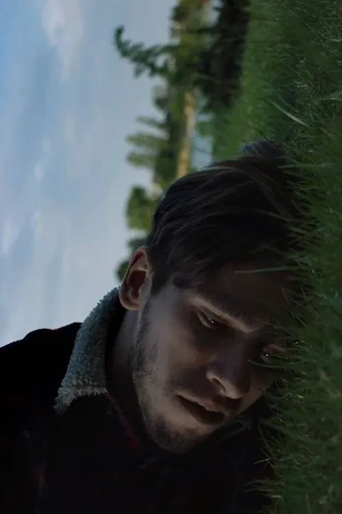 Adrian Jastraban interpreta a  en Hrejivá komédia o depresii, šialenstve a nesplnených snoch