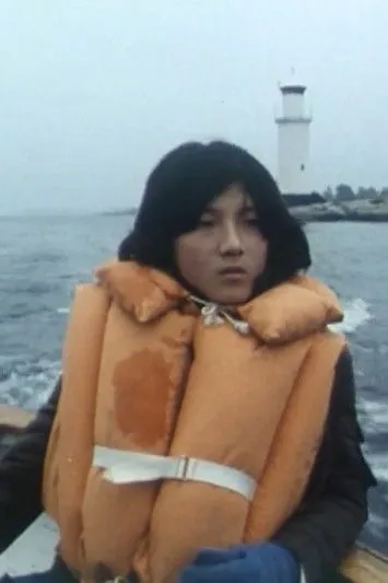 Johan Hedenberg interpreta a Jörgen, the mother's boyfriend en I havsbandet