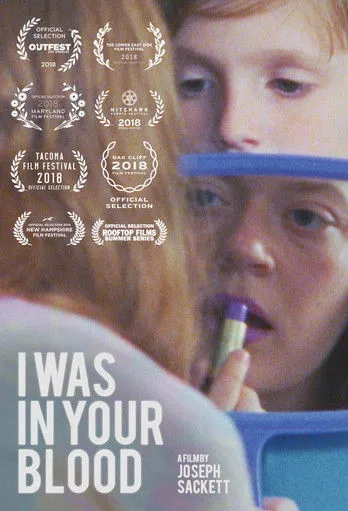 Inna Swinton interpreta a Mom en I Was in Your Blood