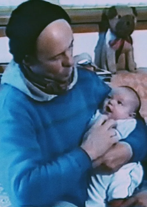 Bruce Baillie interpreta a en I Wish I Knew